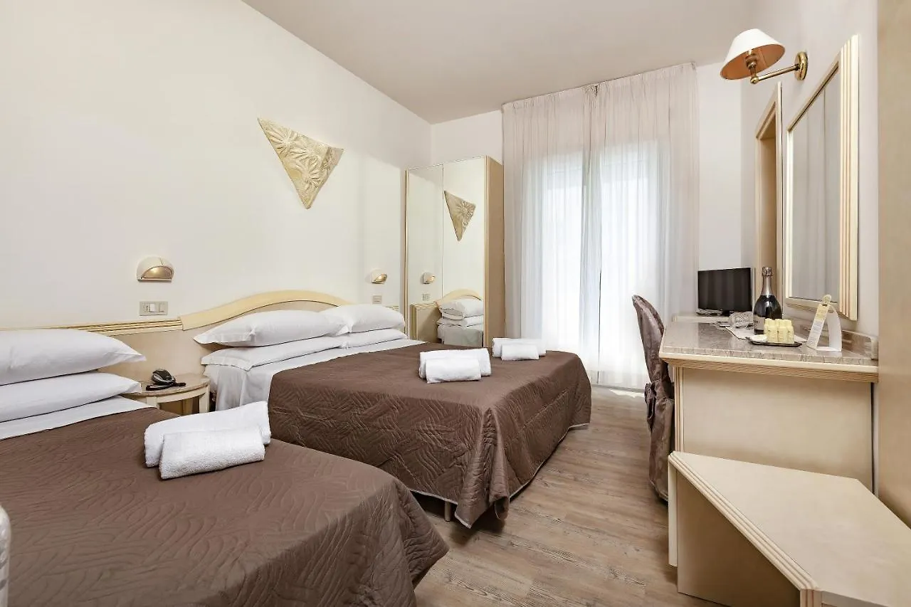 Ariminum Hotel Rimini 4*,